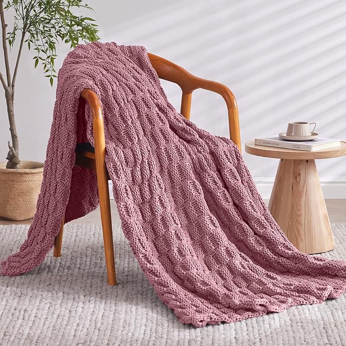 Knitted Weighted Blanket for Adult, No Beads Heavy Blanket 60” x 80'' 15lbs, Breathable Chunky Knit Blanket, Cooling Weighted Blanket for Hot Sleepers, Christmas Home Decor (Pink)