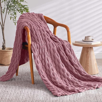 Knitted Weighted Blanket for Adults, 20lbs, Breathable Chunky Knit, Cooling for Hot Sleepers, Christmas Home Decor (Pink) 70' x 90''