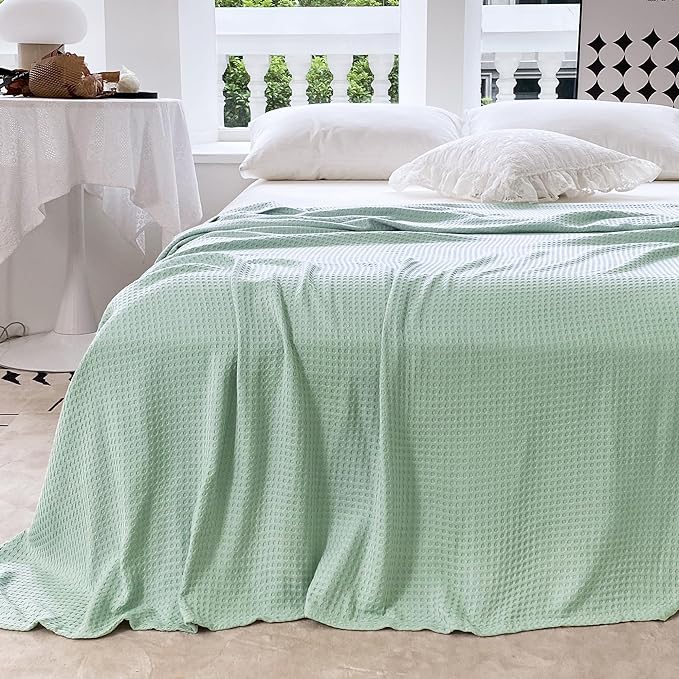 AmyHomie Cooling Blanket King Size, 100% Rayon Derived from Bamboo, Cool Summer Blanket for Hot Sleepers Soft Comfy Waffle Lightweight Blankets for All Seasons(108×90in,Sage Green)
