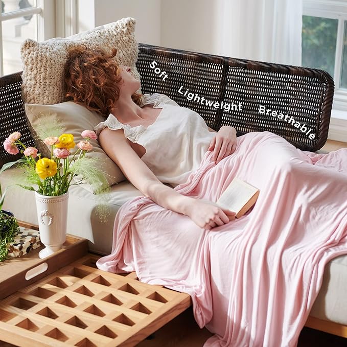 Bedsure Pink Cooling Blanket Full Size for Hot Sleepers - Summer Blanket Full Size Cold Bed Cool Arc-Chill Thin Ice Cooled Bedding with Rayon Derived from Bamboo Night Sweats Hot Flashes, 80x90