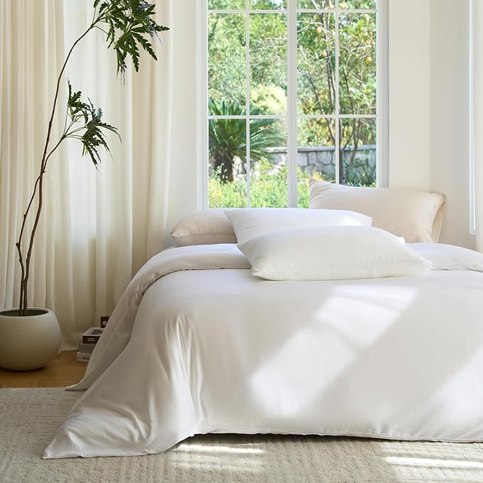 DOZ Duvet Cover Set, 100% Viscose derived from Bamboo, Organically Grown, Buttery Soft, Cooling Duvet Covers, High GSM, 1 Duvet Cover and 2 Pillowcases, 106"x90" (Snow, King/Cal King)
