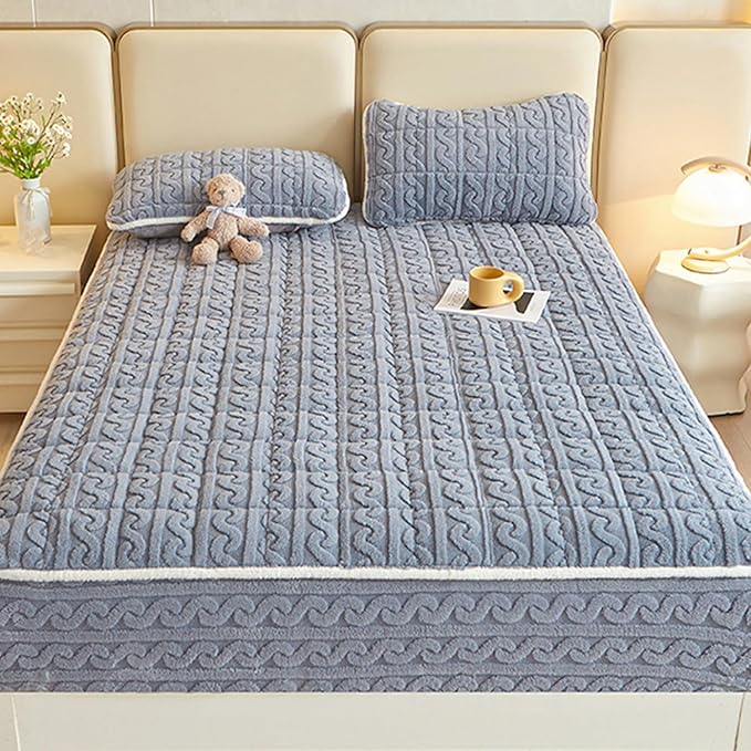 Queen Size Luxury Velvet Mattress Cover - Warm Thicken Mattress Protector with Elastic Band, Soft Fitted Sheet Deep Pocket 12In Topper - Bed Bedroom Sleep Comfort