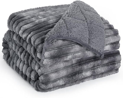 Sherpa Fleece Weighted Blanket with 3D Ribbed Stripes, 15 lbs Soft Flannel Heavy Throw Blanket for Couch Full Size Bed, Heavy Thick Blankets with Glass Beads, Great for Deep Sleep, 60" x 80"