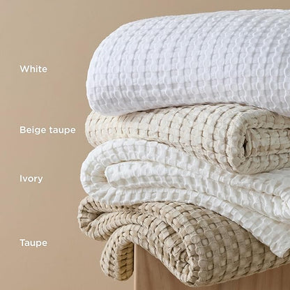 Bedsure Cooling Cotton Waffle Twin XL Blanket - Lightweight Breathable Blanket of Rayon Derived from Bamboo for Hot Sleepers, Luxury Throws for Bed, Couch and Sofa, White, 66x90 Inches
