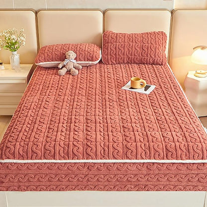 Queen Size Luxury Velvet Mattress Cover - Warm Thicken Mattress Protector with Elastic Band, Soft Fitted Sheet Deep Pocket 12In Topper - Bed Bedroom Sleep Comfort
