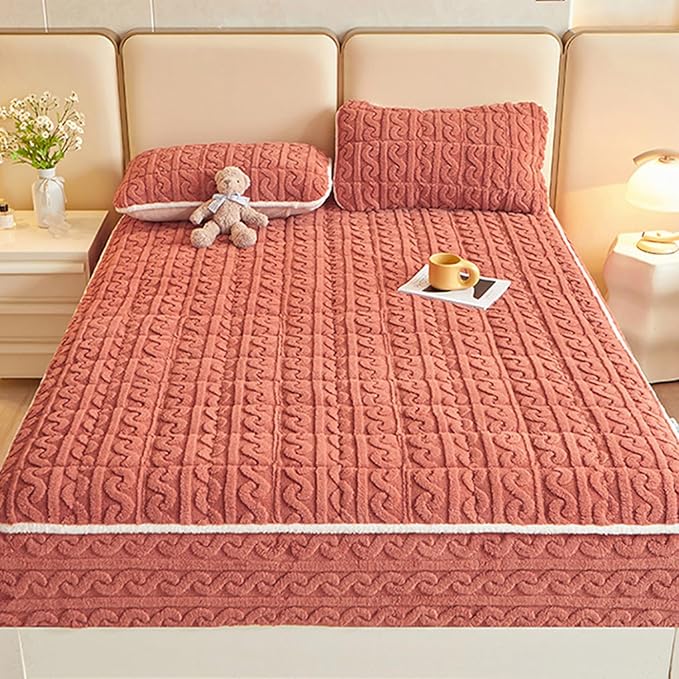 Queen Size Luxury Velvet Mattress Cover - Warm Thicken Mattress Protector with Elastic Band, Soft Fitted Sheet Deep Pocket 12In Topper - Bed Bedroom Sleep Comfort