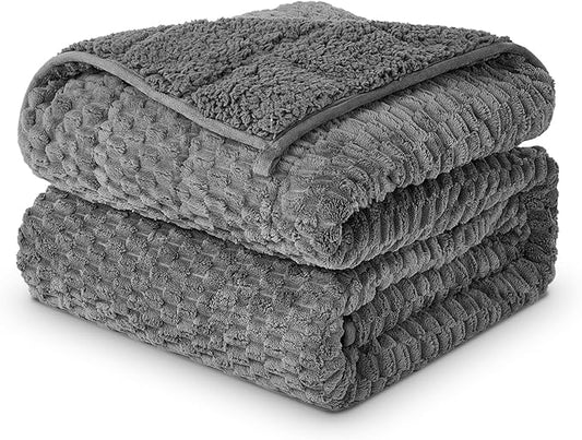 Weighted Blanket 15lbs for Adults, Queen Size Jacquard Sherpa Heavy Blanket for Calming and Relax, Dual Sided Ultra Soft Fuzzy Throw Blanket with Glass Beads, 60 x 80 inches, Dark Grey