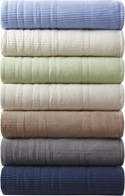 Beautyrest Electric Blanket Luxurious Micro Fleece Ultra Soft Ribbed Textured, Cozy and Snuggly Cover for Cold Weather, Fast Heating, Auto Shut Off, 20 Level Heat Setting Controller, King, Green