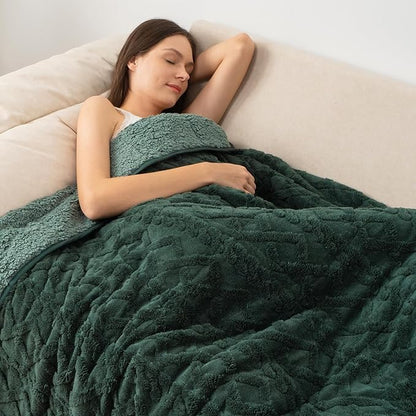 Wemore Weighted Blanket for Adults Twin Size 20 lbs, Dual Sided Soft Fuzzy Jacquard Sherpa Weighted Blankets for Sleeping, Cozy Fluffy Knitted Heavy Blanket for Couch Bed, Dark Green, 60 x 80 inches