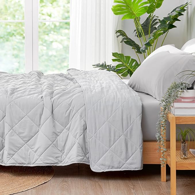 Cozy Bliss Cooling Blanket for Hot Sleepers Queen Size, Q-Max 0.45 Cooling Comfort, Cold Blankets for Night Sweats Sleeping, Ultra-Cool Lightweight Breathable Blanket for Bed, Mist Grey