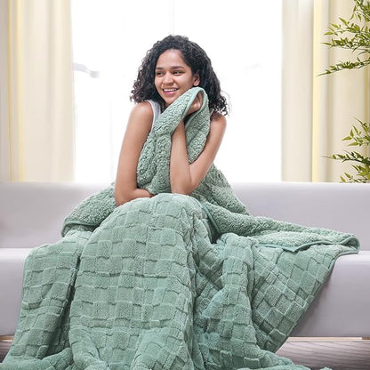 Drewin Weighted Blanket Full Size 15 Pounds, Ultra-Soft Fluffy Jacquard Sherpa Weighted Blankets for Couch Bed, Cozy Heavy Blanket for Winter, 48 x 72 inches, Sage Green
