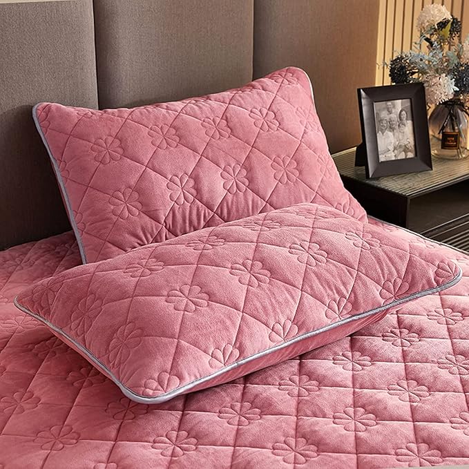 Milk Velvet Checkered Bedding Mattress Cover, Super Soft Elastic Bed Sheets with Pillowcase - Washable 12'' Deep Pocket Mattress Pad