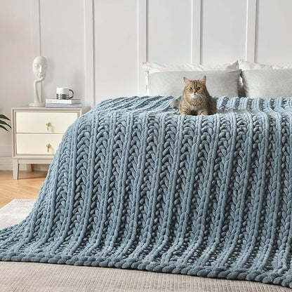 Maetoow Handmade 10 lb Soft Knitted Weighted Blanket, 40 x 60 in Breathable Chunky Knit Gravity Blanket Throw, Home Decor for Sofa Couch Bed, Airy Blue