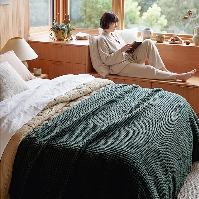 Bedsure Cooling Cotton Waffle Queen Size Blanket - Lightweight Breathable Blanket of Rayon Derived from Bamboo for Hot Sleepers, Luxury Throws for Bed, Couch and Sofa, Dark Green, 90x90 Inches