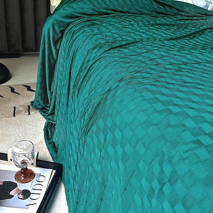 AmyHomie Cooling Blanket,90"x108"King Size,Summer Blankets with Double Sided Cold Effect, Arc-Chill Q-Max>0.5 Cool Fiber, Breathable Lightweight Blankets for Hot Sleepers Night Sweats
