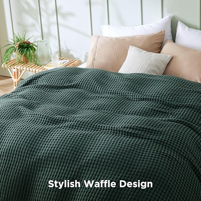 Bedsure Cooling Cotton Waffle Queen Size Blanket - Lightweight Breathable Blanket of Rayon Derived from Bamboo for Hot Sleepers, Luxury Throws for Bed, Couch and Sofa, Dark Green, 90x90 Inches
