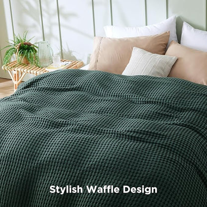 Bedsure Cooling Cotton Waffle Queen Size Blanket - Lightweight Breathable Blanket of Rayon Derived from Bamboo for Hot Sleepers, Luxury Throws for Bed, Couch and Sofa, Dark Green, 90x90 Inches
