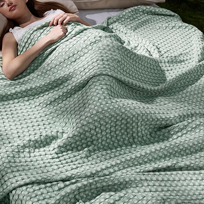 Bedsure Cooling Cotton Waffle Full Size Blanket - Lightweight Breathable Blanket of Rayon Derived from Bamboo for Hot Sleepers, Luxury Throws for Bed, Couch and Sofa, Mint Green, 80x90 Inches