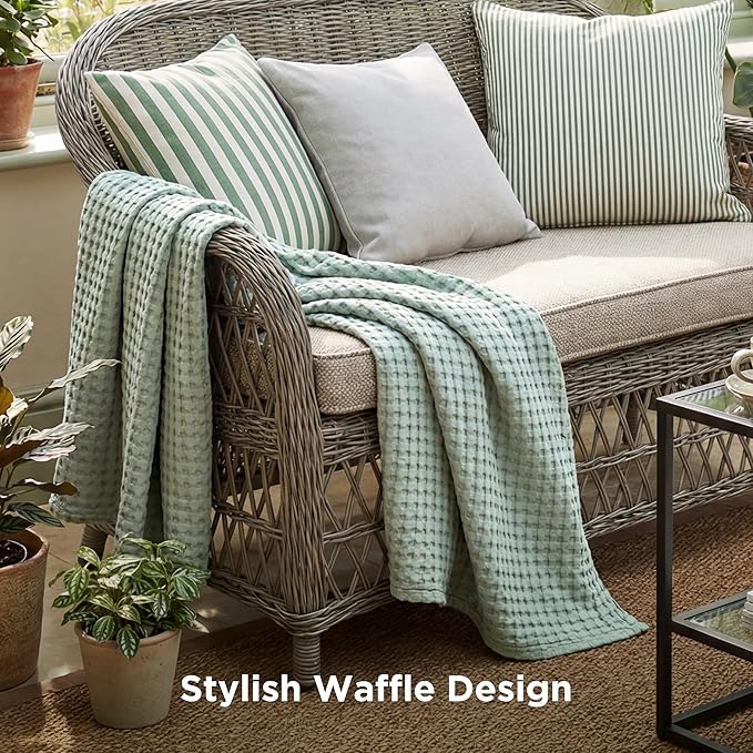 Bedsure Cooling Cotton Waffle Weave Blanket - Lightweight Breathable Blanket of Rayon Derived from Bamboo for Hot Sleepers, Luxury Throws for Bed, Couch and Sofa, Mint Green, 50x70 Inches