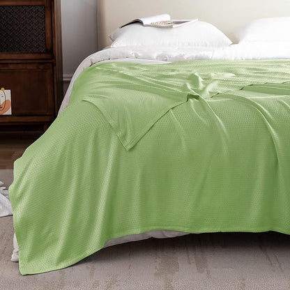 AmyHomie Cooling Blanket Queen Size, 100% Rayon Derived from Bamboo, Cool Summer Blanket for Hot Sleepers, Soft Comfy Lightweight Blankets for All Seasons(Green, 90×90in)