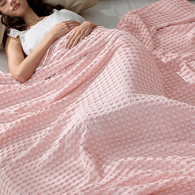 Bedsure Cooling Cotton Waffle King Size Blanket - Lightweight Breathable Blanket of Rayon Derived from Bamboo for Hot Sleepers, Luxury Throws for Bed, Couch and Sofa, Pink, 104x90 Inches