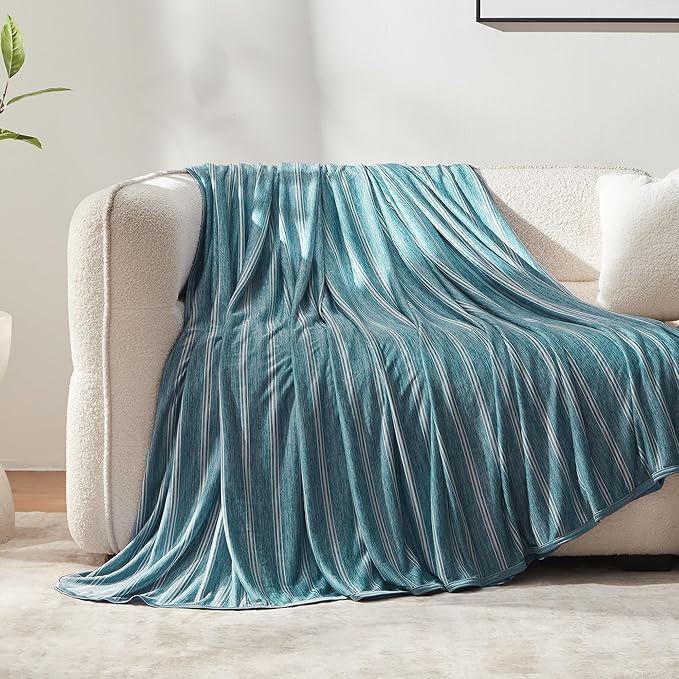 SLEEP ZONE Cooling Blankets for Hot Sleepers, Summer Blanket Thin Lightweight for Bed Couch, Arc-Chill Q-Max 0.5 Cooling Blanket Queen Size on Night Sweats (Green Striped, 90''x90'')