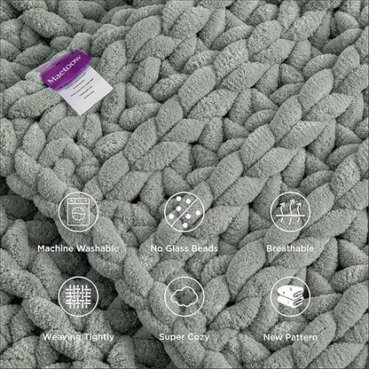 Maetoow Handmade 10 lb Soft Knitted Weighted Blanket, 40 x 60 in Breathable Chunky Knit Gravity Blanket Throw, Home Decor for Sofa Couch Bed, Sage Green