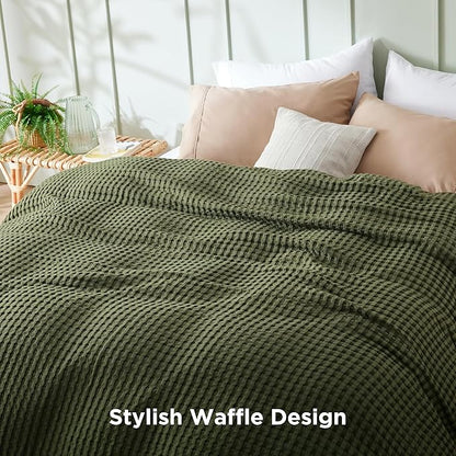 Bedsure Cooling Cotton Waffle Queen Size Blanket - Lightweight Breathable Blanket of Rayon Derived from Bamboo for Hot Sleepers, Luxury Throws for Bed, Couch and Sofa, Olive Green, 90x90 Inches