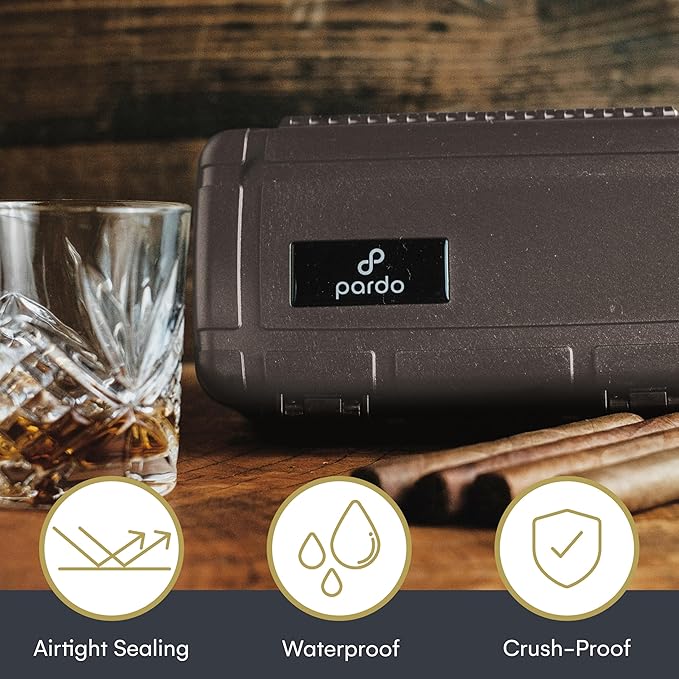 Pardo Cigar Travel Humidor Cigar Box - Durable Waterproof Travel Cigar Case with Built-in Humidifier - Airtight Humidor Box Holds 15 Cigars - Premium Cigars Accessories for Men On The Go