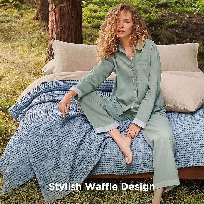 Bedsure Cooling Cotton Waffle King Size Blanket - Lightweight Breathable Summer Blanket of Rayon Derived from Bamboo for Hot Sleepers, Luxury Throws for Bed, Couch and Sofa, Fog Blue, 104x90 Inches