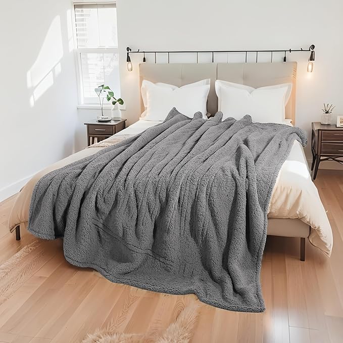 Electric Heated Blanket Full Size 72"×84" with 9 Heating Levels & 1-10Hs Auto Off，Double Sided Plush Sherpa, Energy Efficient, Machine Washable, for Couch & Bed, Light Gray