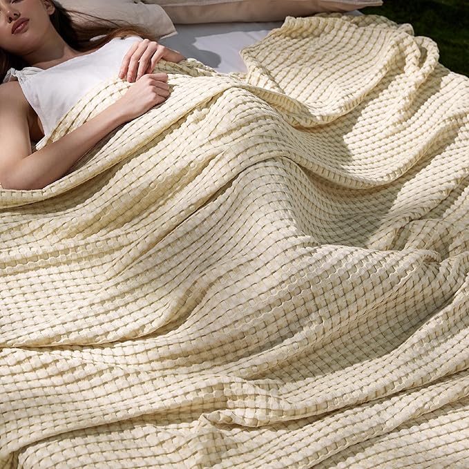 Bedsure Cooling Cotton Waffle Queen Size Blanket - Lightweight Breathable Blanket of Rayon Derived from Bamboo for Hot Sleepers, Natural, 90x90 Inches
