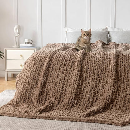 Maetoow Handmade 12 lb Soft Knitted Weighted Blanket, 48 x 72 Inch Breathable Chunky Knit Gravity Blanket Throw, Home Decor for Sofa Couch Bed, Brown